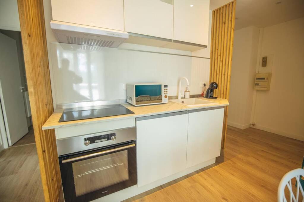 Home Ganusha Cosy 3 Chambres Parking Gratuit Balcon เกรอน็อบล์ ภายนอก รูปภาพ