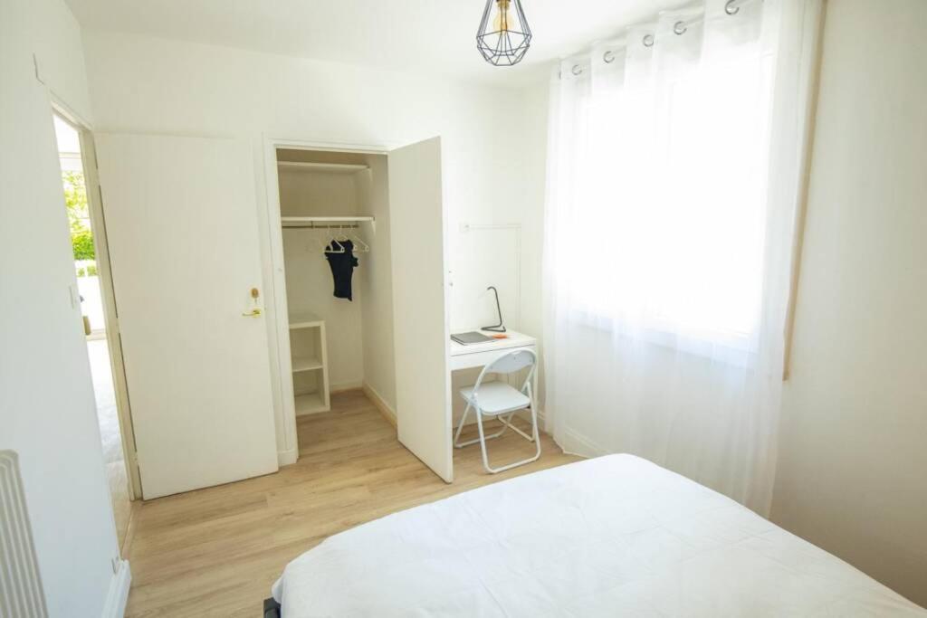 Home Ganusha Cosy 3 Chambres Parking Gratuit Balcon เกรอน็อบล์ ภายนอก รูปภาพ